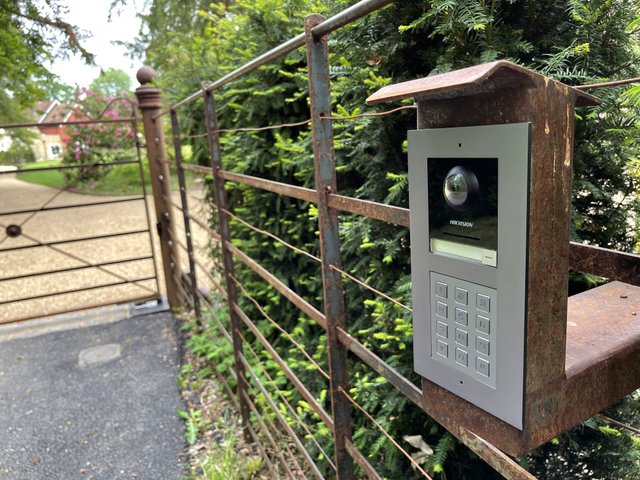 Security systems in Surrey | X16 Systems | Gallery gallery image 33