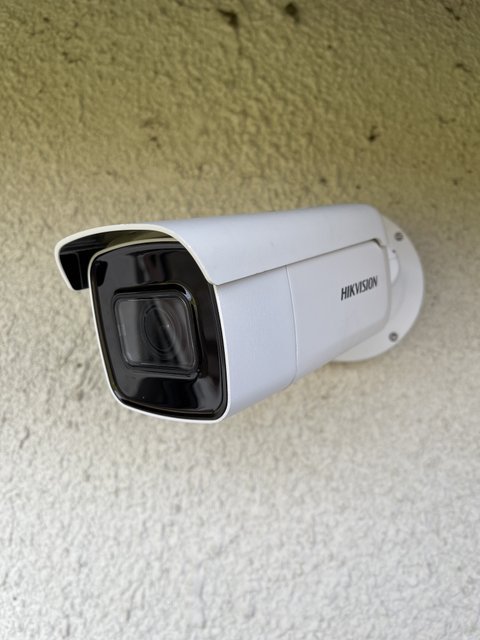 Security systems in Surrey | X16 Systems | Gallery gallery image 31