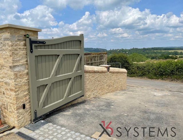 Security systems in Surrey | X16 Systems | Gallery gallery image 16